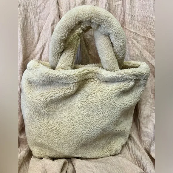 Prada Cream Cozy Teddy Bag! NWOT! - Picture 3 of 4